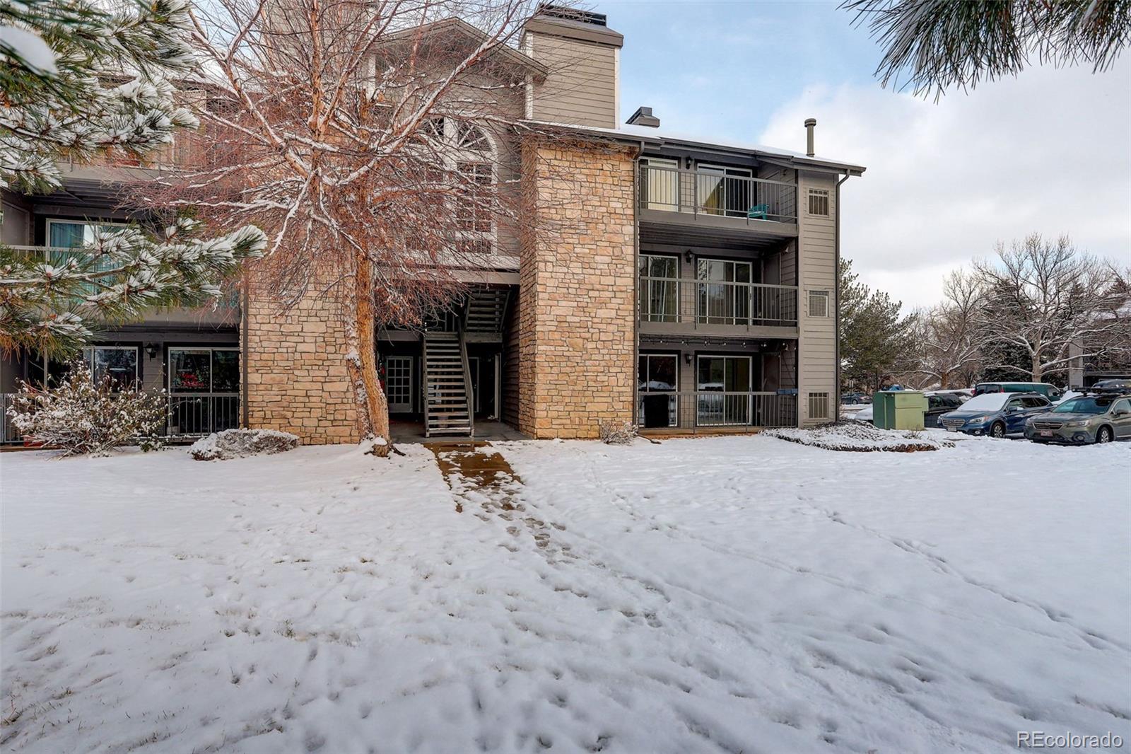 MLS Image #26 for 2575 s syracuse way,denver, Colorado