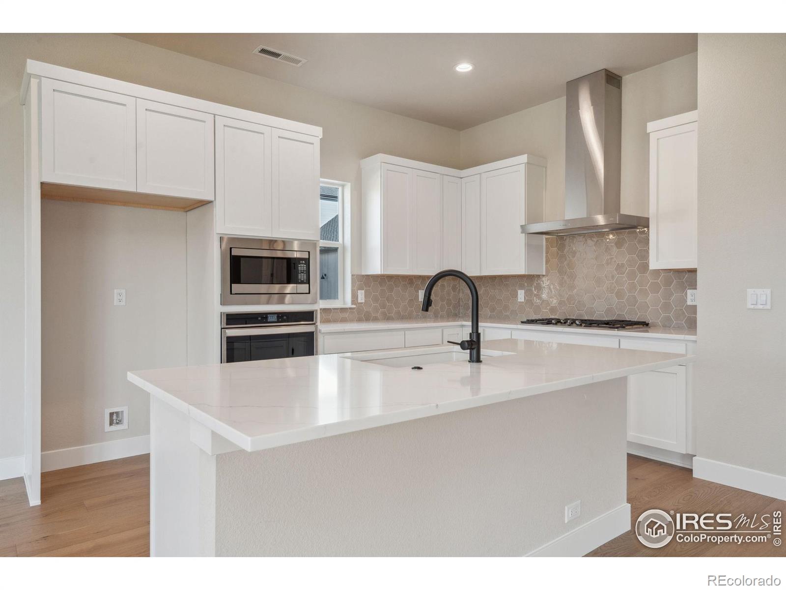 MLS Image #6 for 1720  barefoot drive,windsor, Colorado