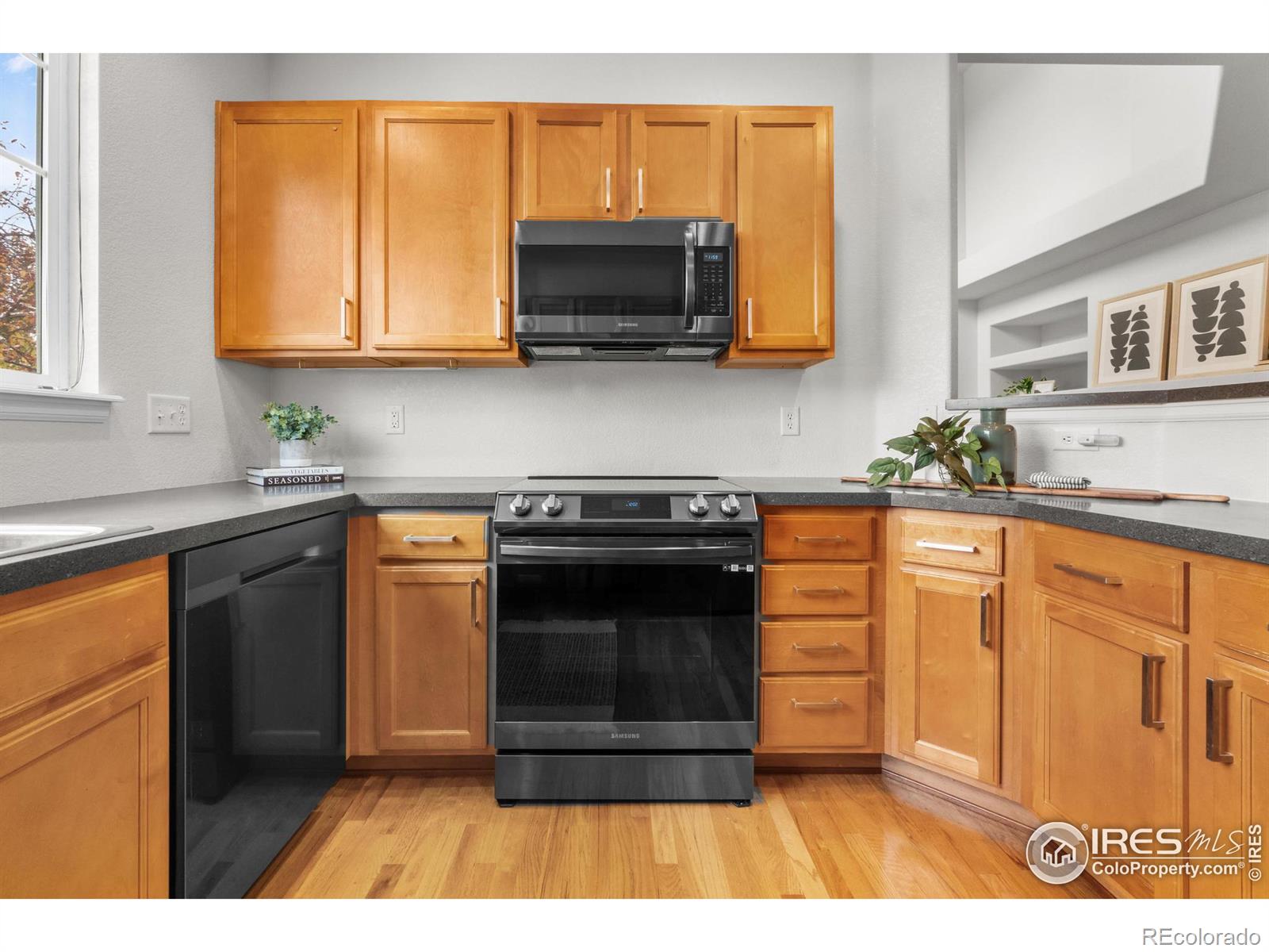 MLS Image #8 for 3017  new castle drive,loveland, Colorado