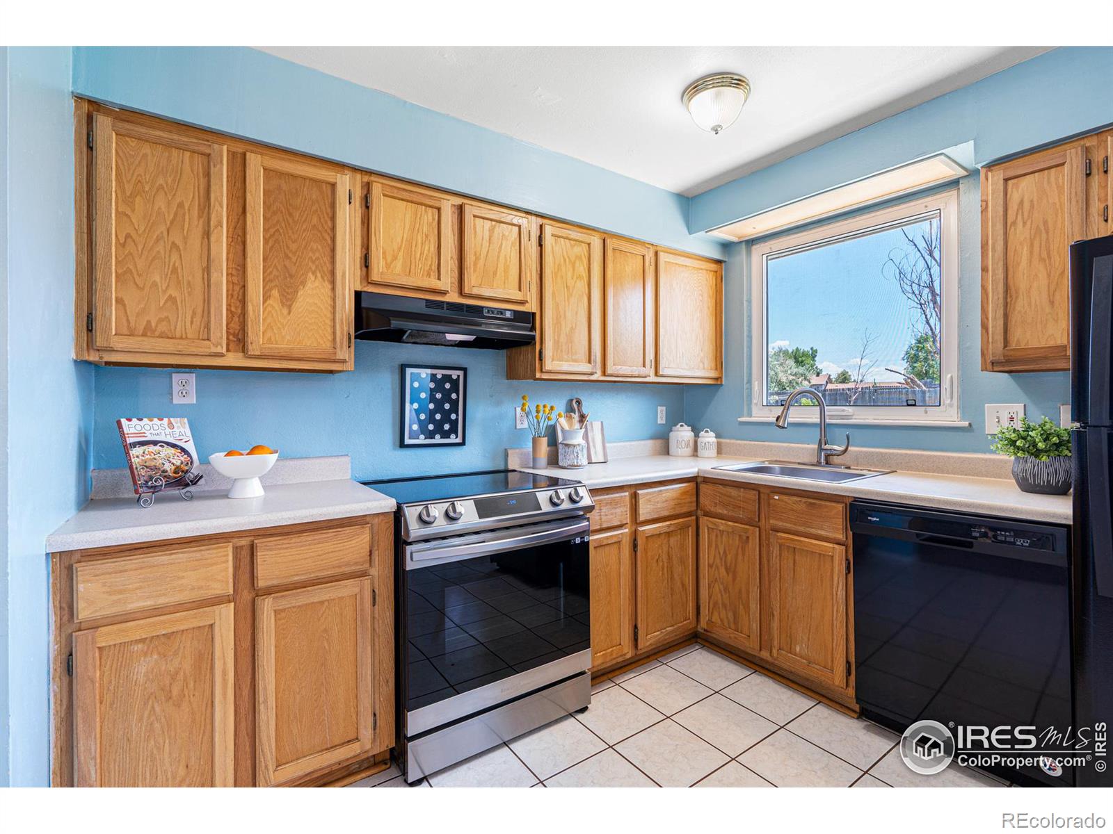 MLS Image #14 for 15682 e colorado avenue,aurora, Colorado