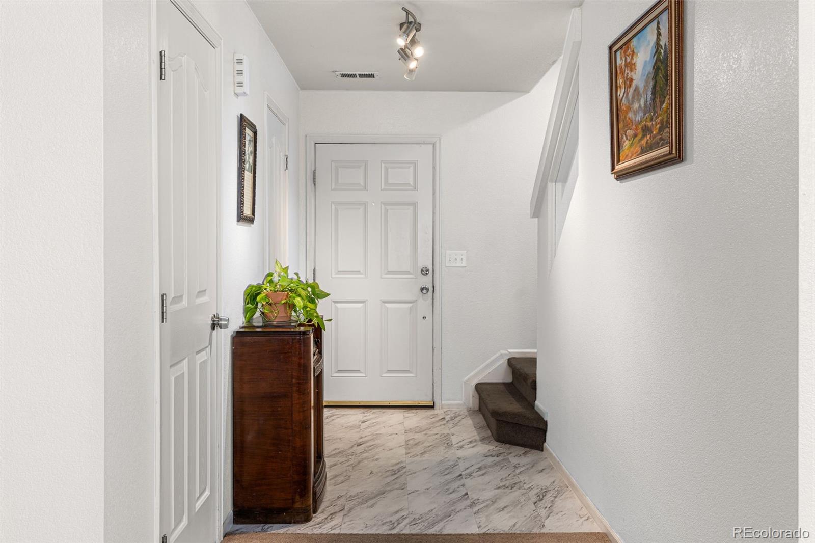 MLS Image #18 for 19525  robins drive,denver, Colorado