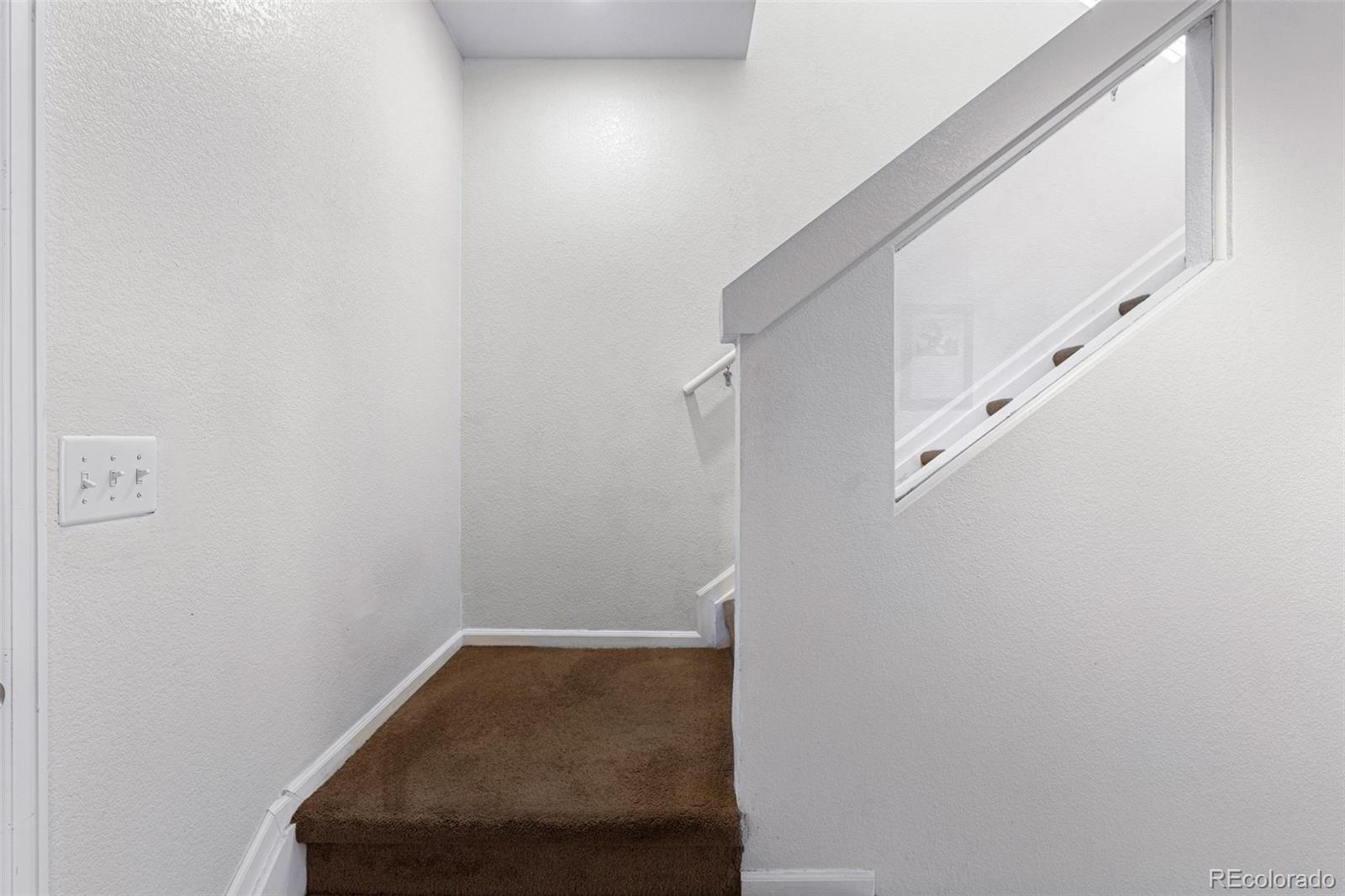 MLS Image #20 for 19525  robins drive,denver, Colorado