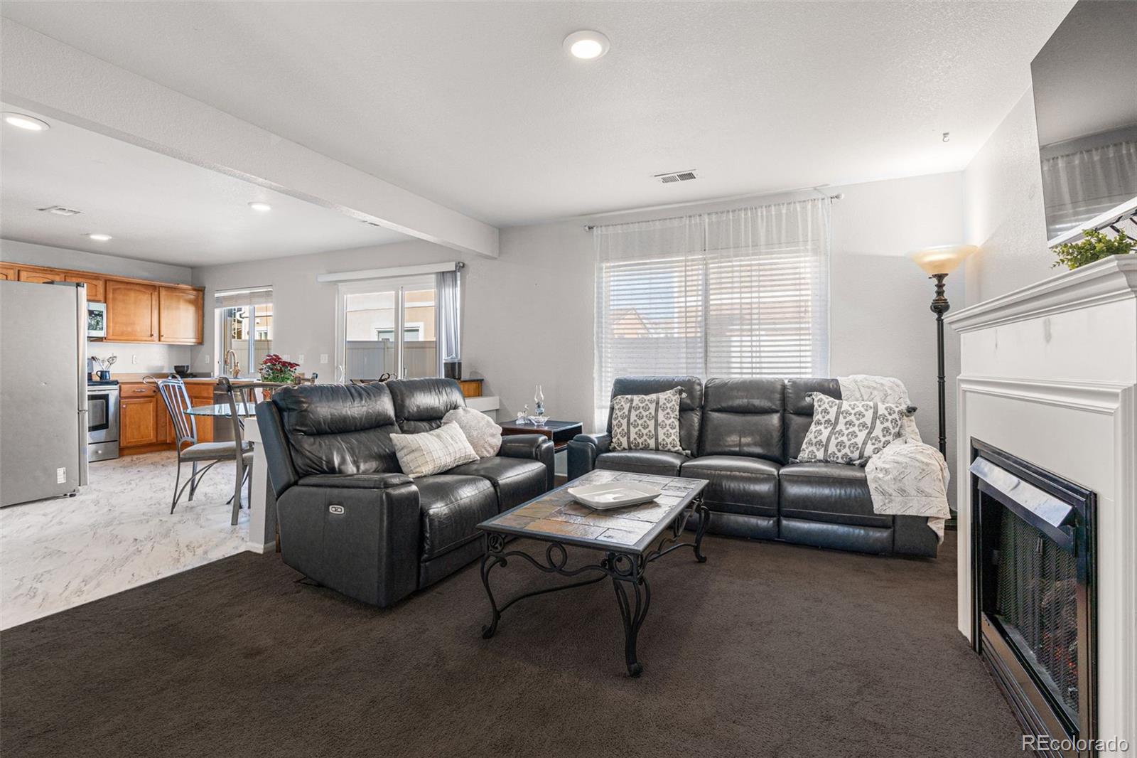 MLS Image #5 for 19525  robins drive,denver, Colorado
