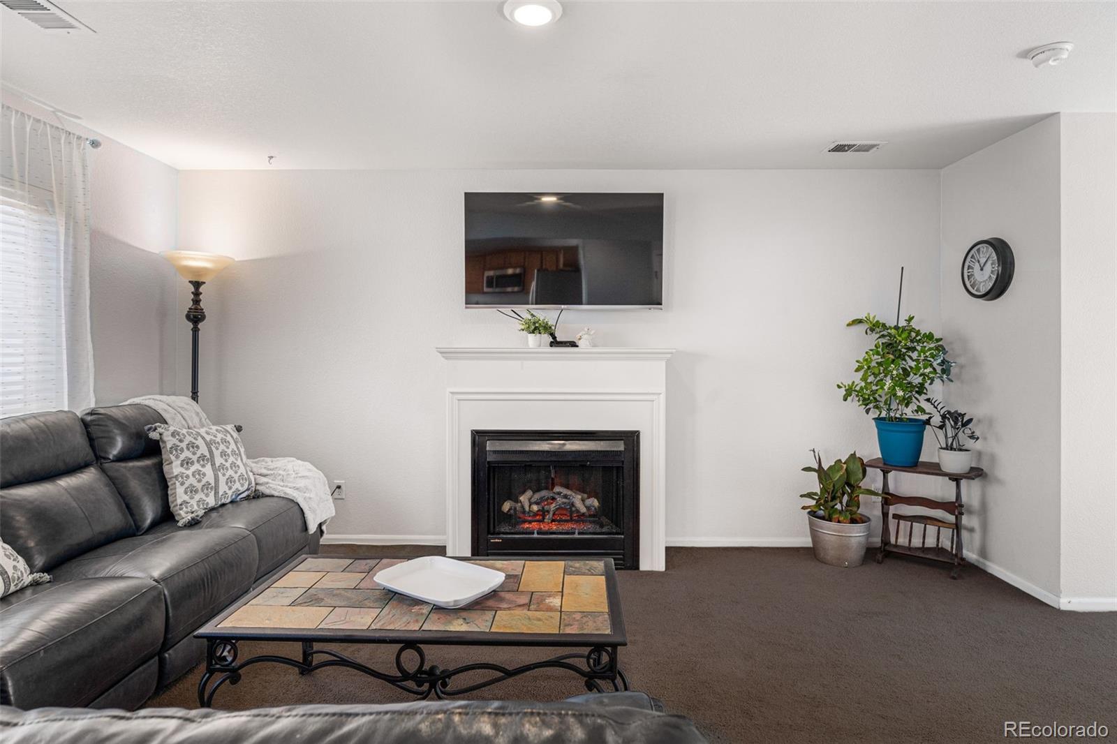 MLS Image #7 for 19525  robins drive,denver, Colorado