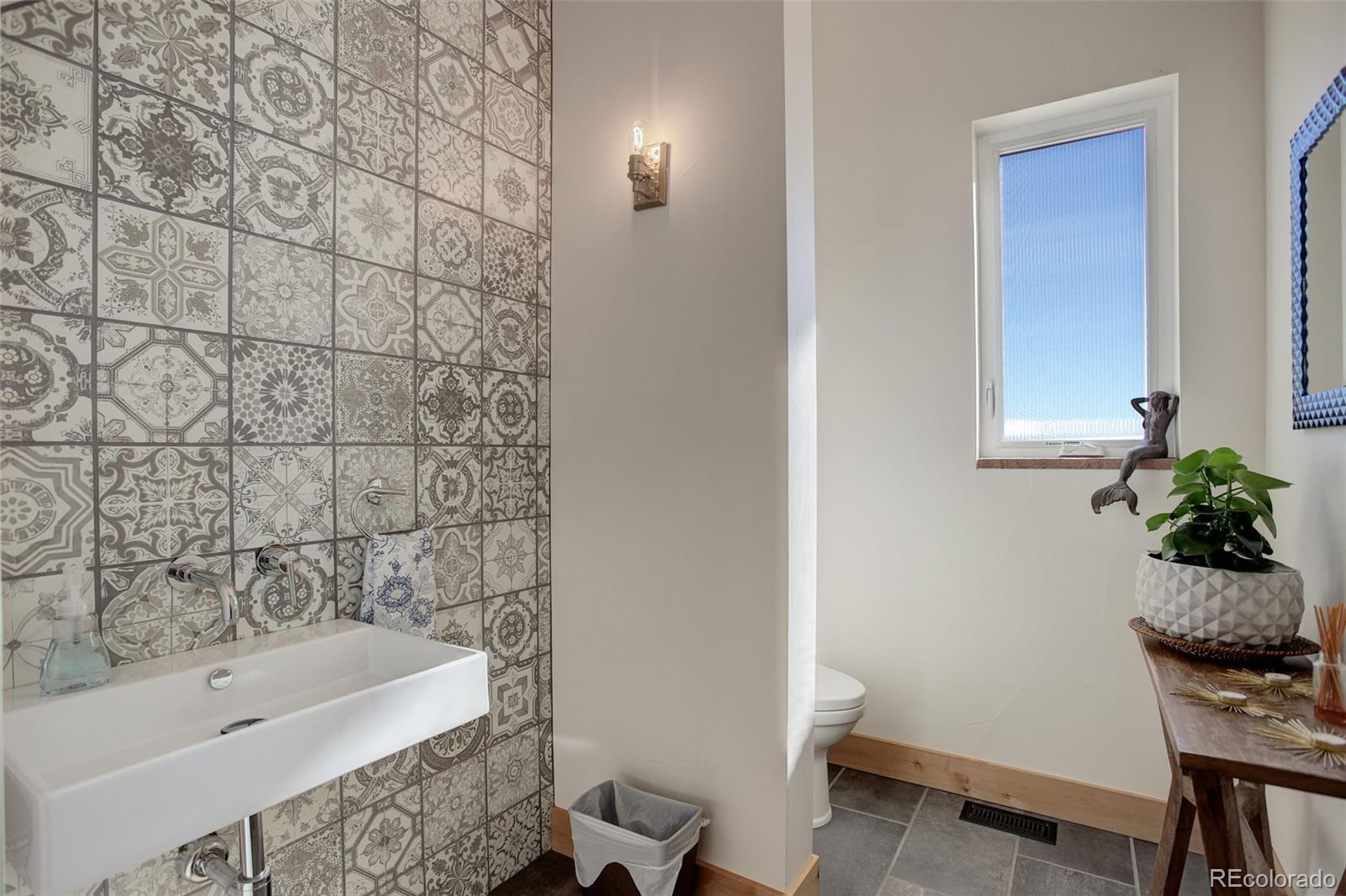 MLS Image #12 for 1919  3rd avenue,longmont, Colorado