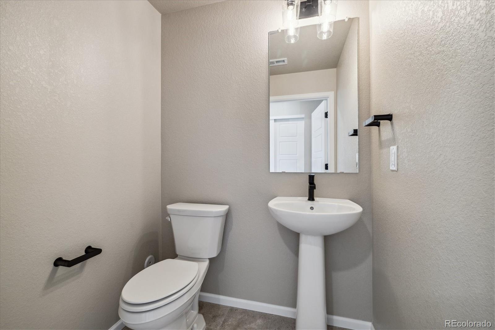 MLS Image #17 for 9466 w 58th circle,arvada, Colorado