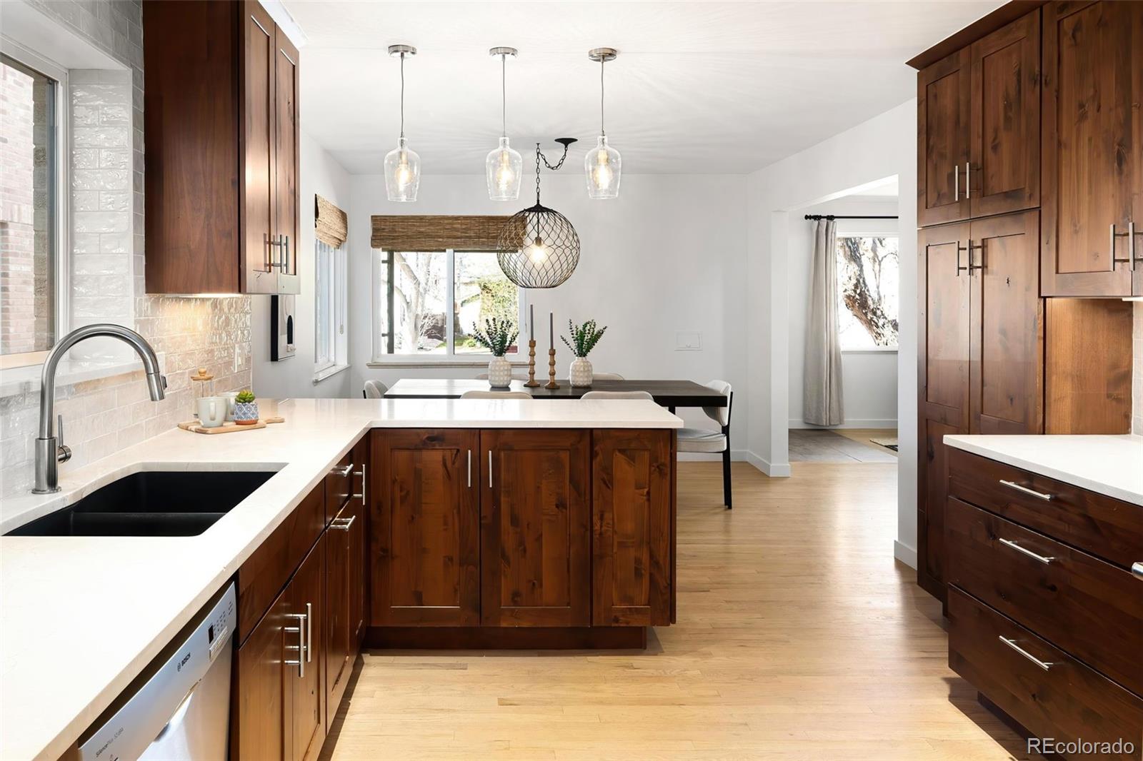 MLS Image #19 for 1326 s clayton street,denver, Colorado