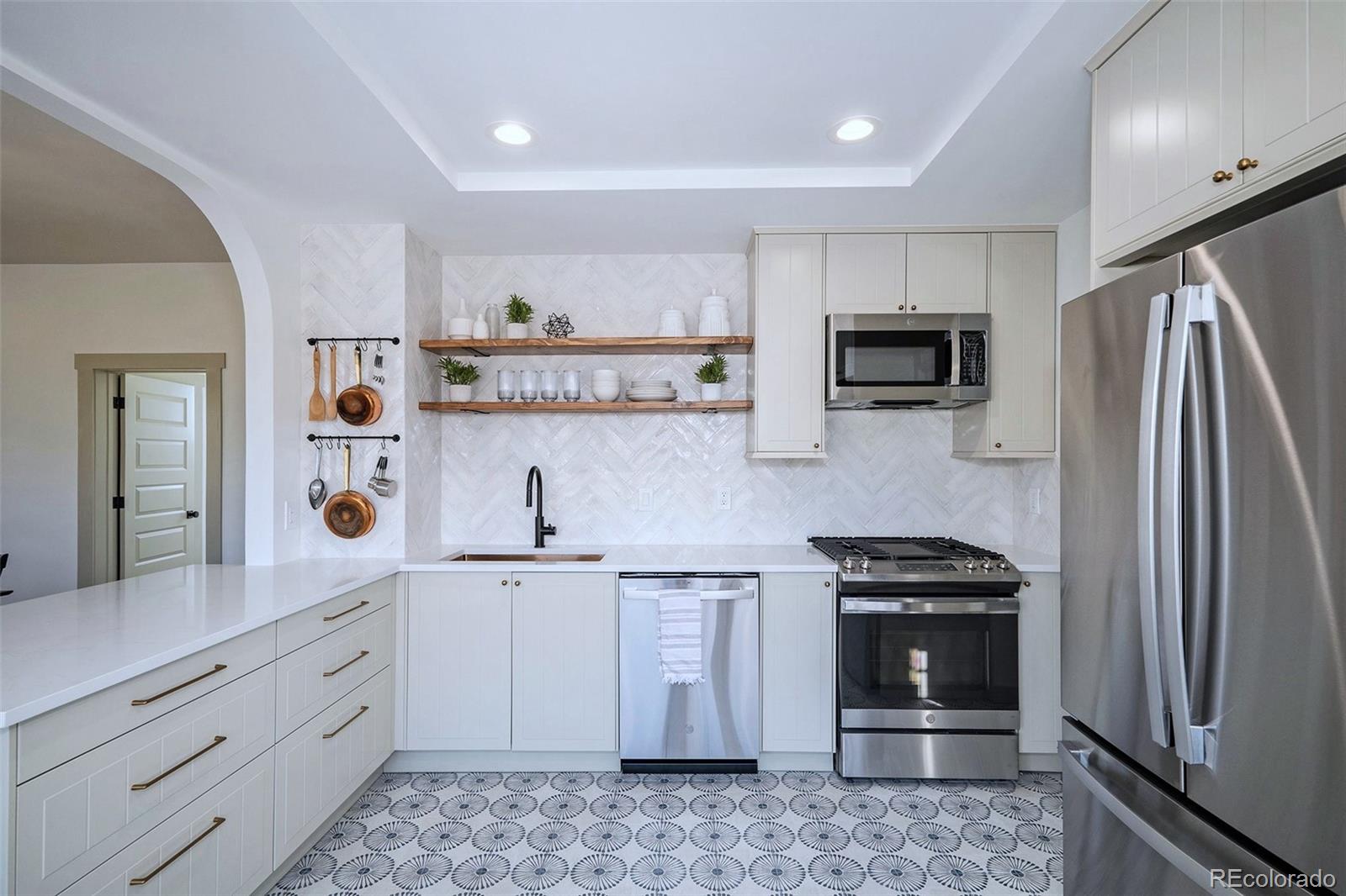 MLS Image #10 for 421 n gilbert street,castle rock, Colorado