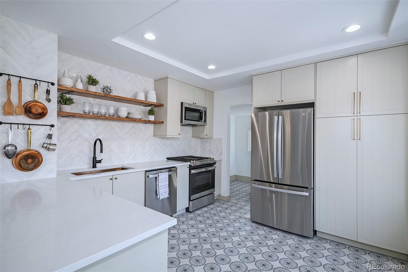MLS Image #9 for 421 n gilbert street,castle rock, Colorado
