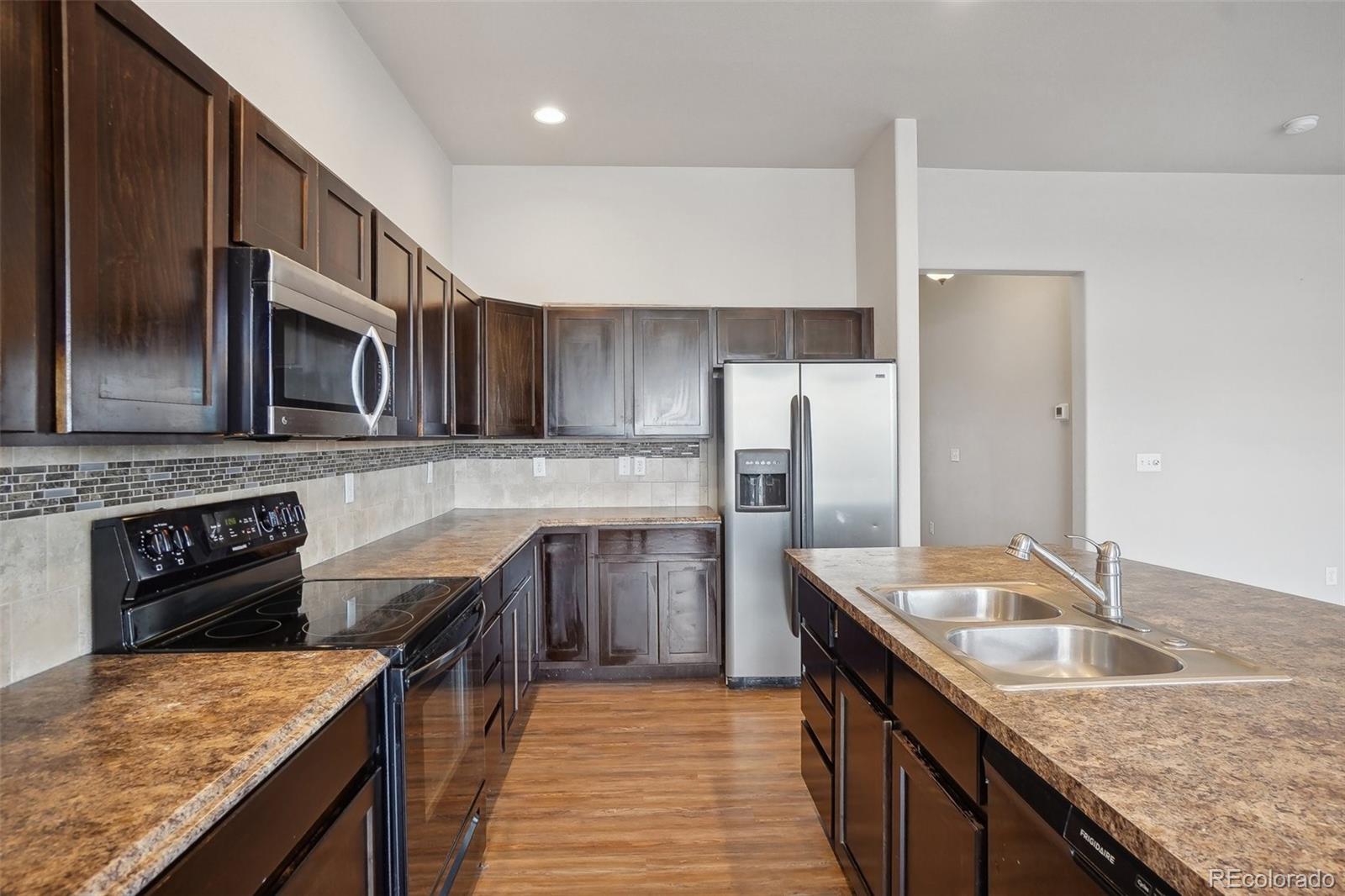 MLS Image #11 for 2074  reliance drive,windsor, Colorado