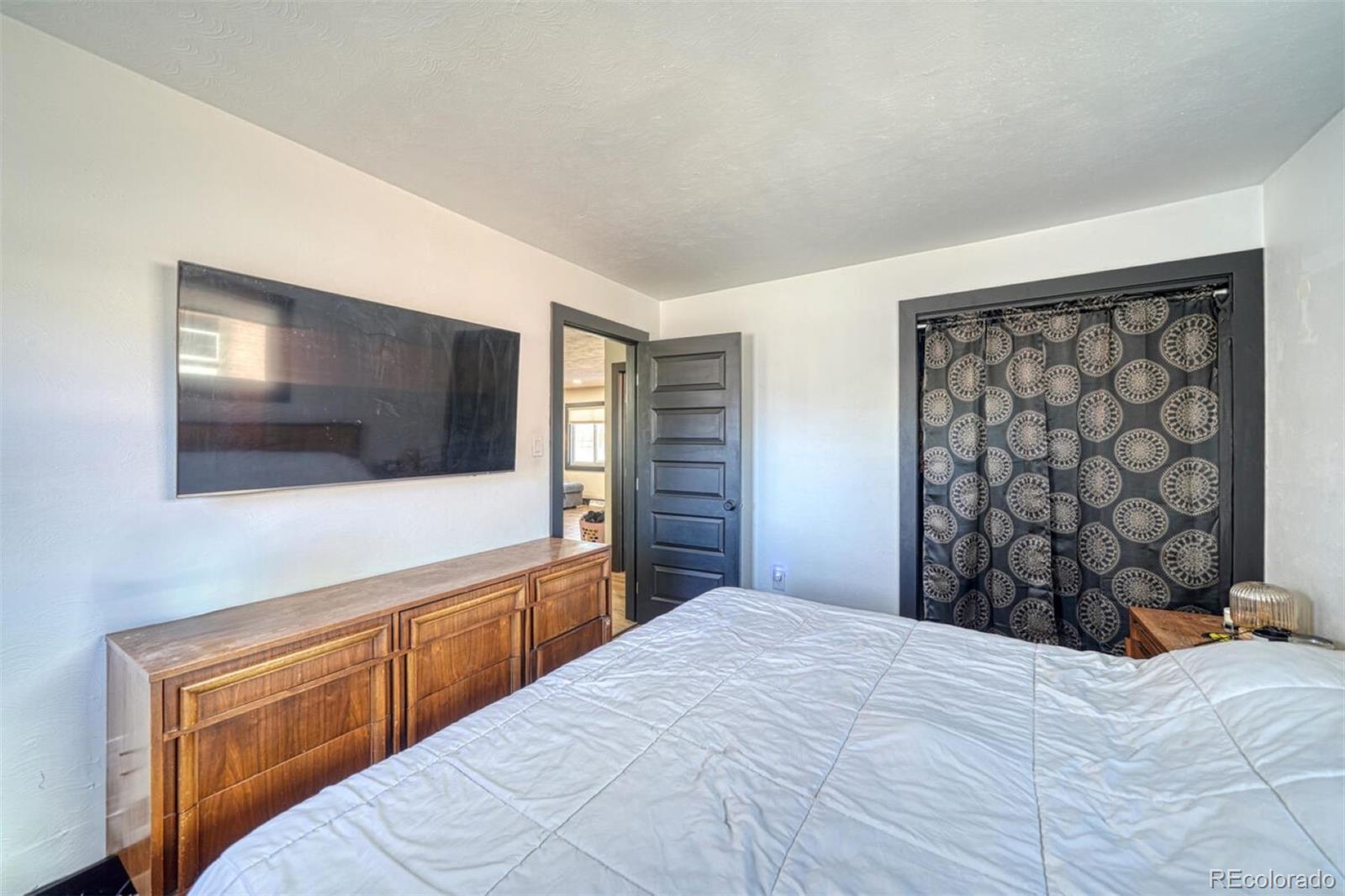 MLS Image #11 for 1021  g street,salida, Colorado