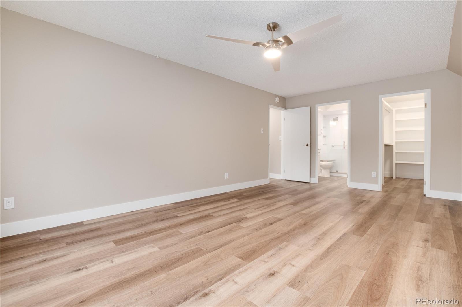 MLS Image #11 for 3144 s wheeling way,aurora, Colorado