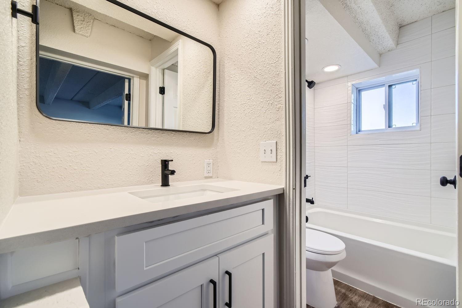 MLS Image #6 for 1180  yosemite street,denver, Colorado