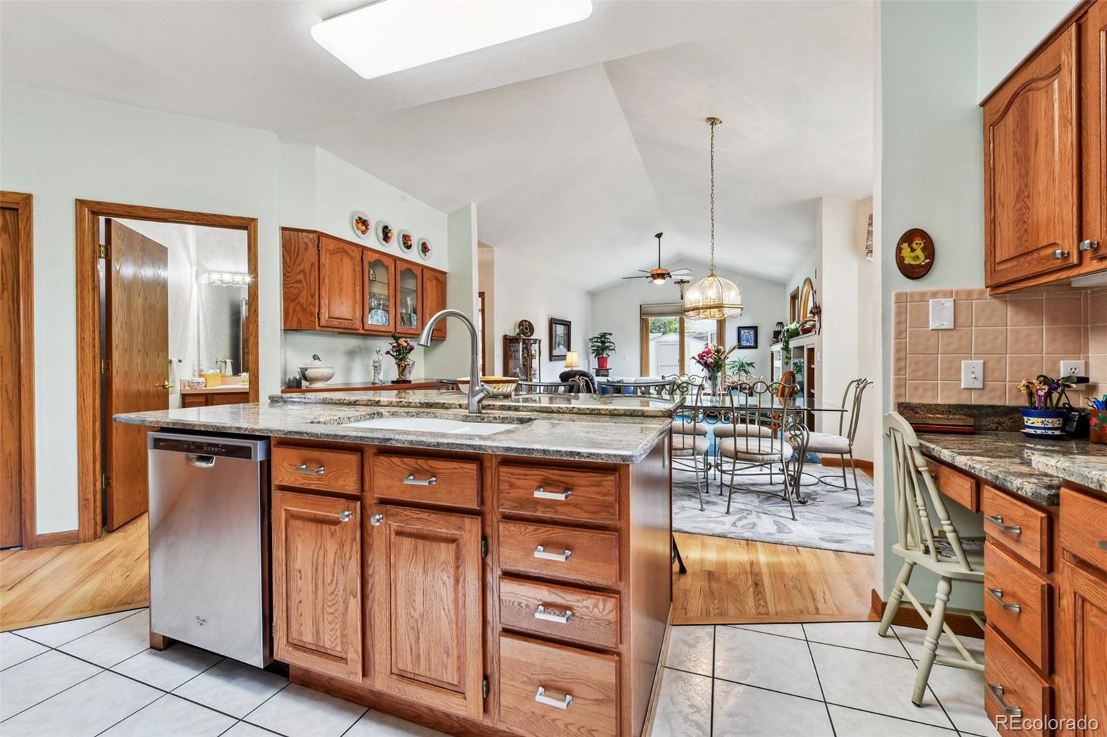 MLS Image #4 for 6284 w flora place,denver, Colorado