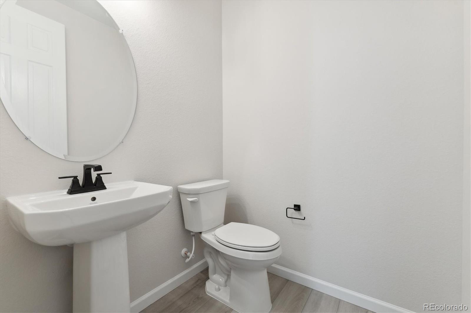 MLS Image #5 for 3812 n elk street,aurora, Colorado