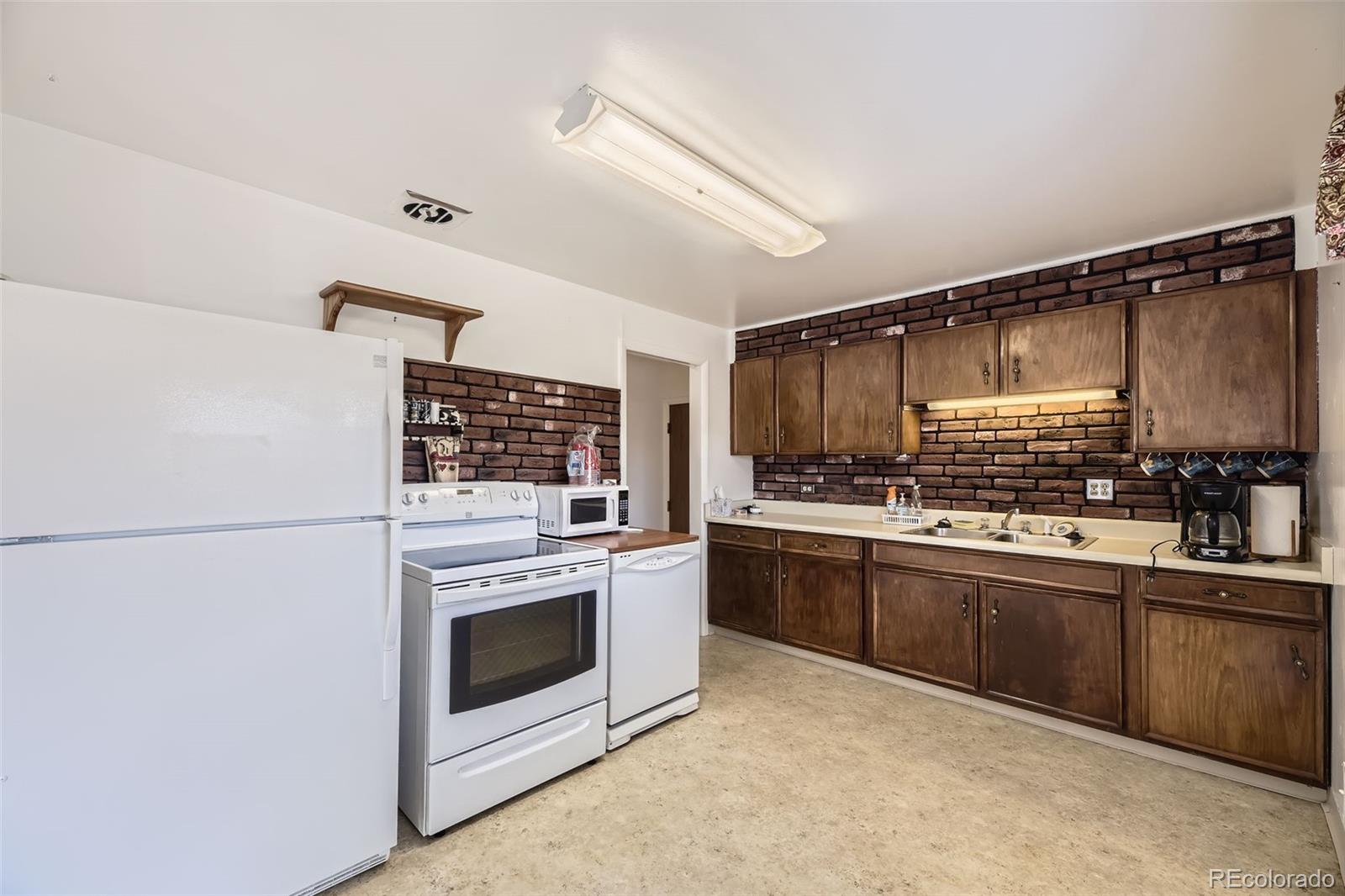 MLS Image #11 for 2485  zion street,aurora, Colorado