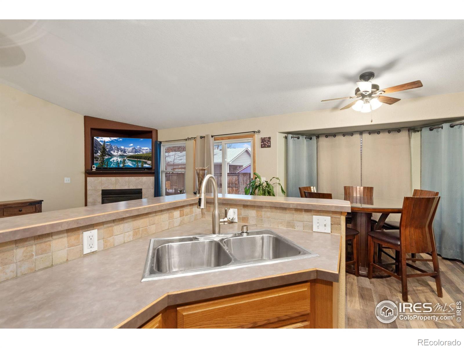 MLS Image #4 for 8443  woodlands way,wellington, Colorado