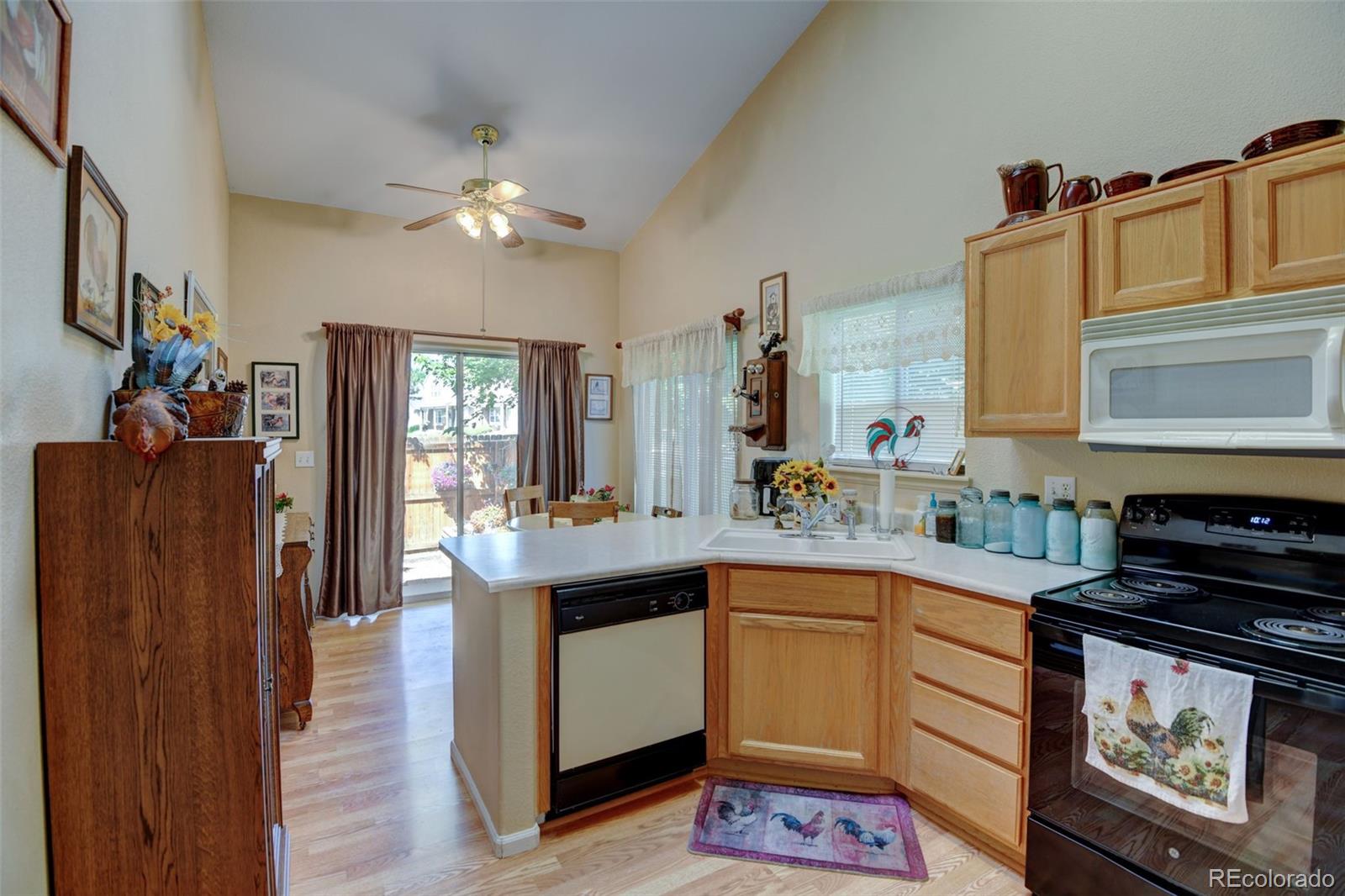 MLS Image #8 for 9607 w chatfield avenue,littleton, Colorado