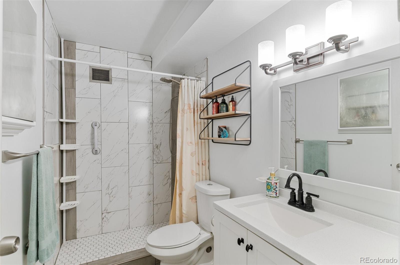 MLS Image #15 for 595 s alton way,denver, Colorado