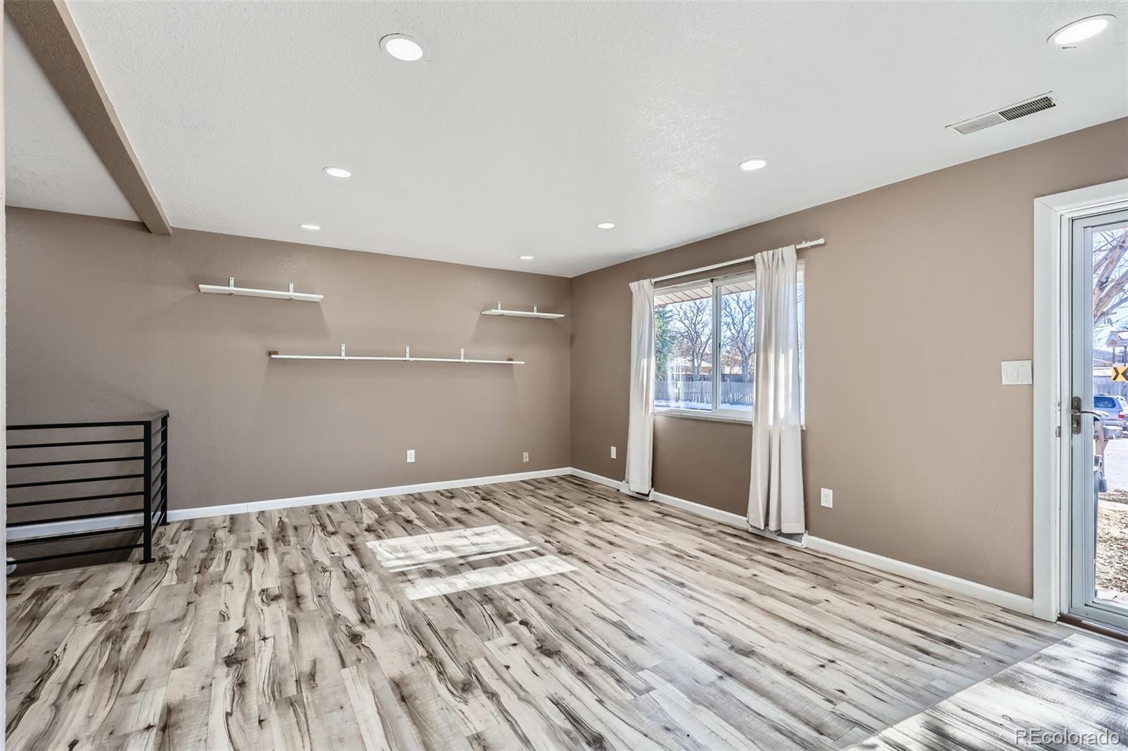 MLS Image #21 for 16673 e 11th avenue,aurora, Colorado