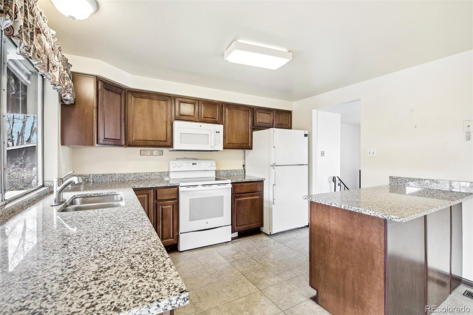 MLS Image #13 for 13300  andrews drive,denver, Colorado