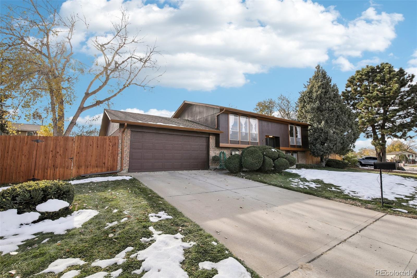 MLS Image #2 for 13300  andrews drive,denver, Colorado