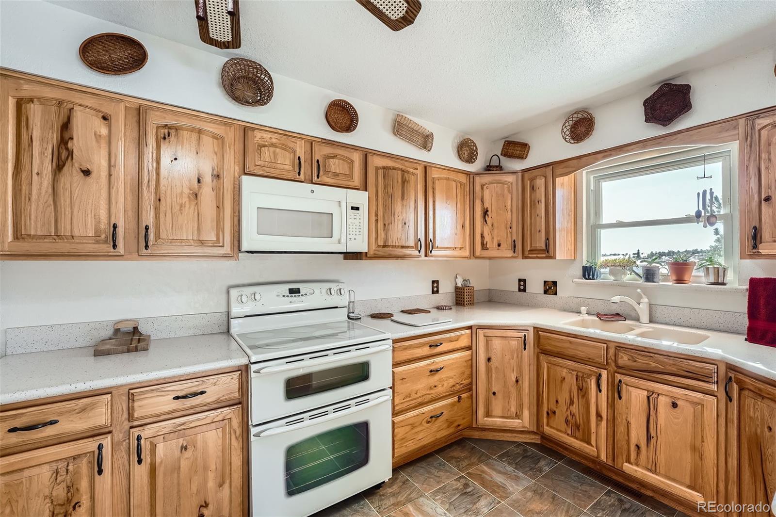 MLS Image #8 for 2872 e ridge road,elizabeth, Colorado