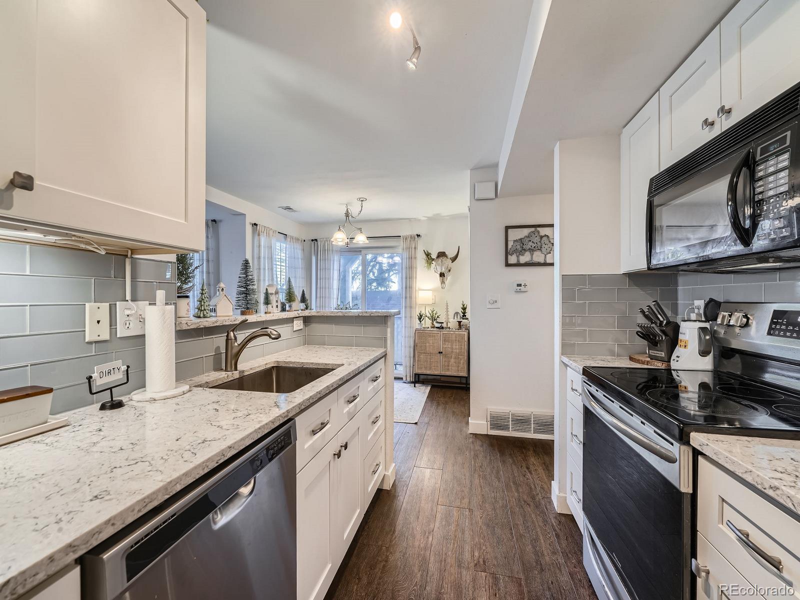 MLS Image #4 for 6711 s ivy way a4,centennial, Colorado