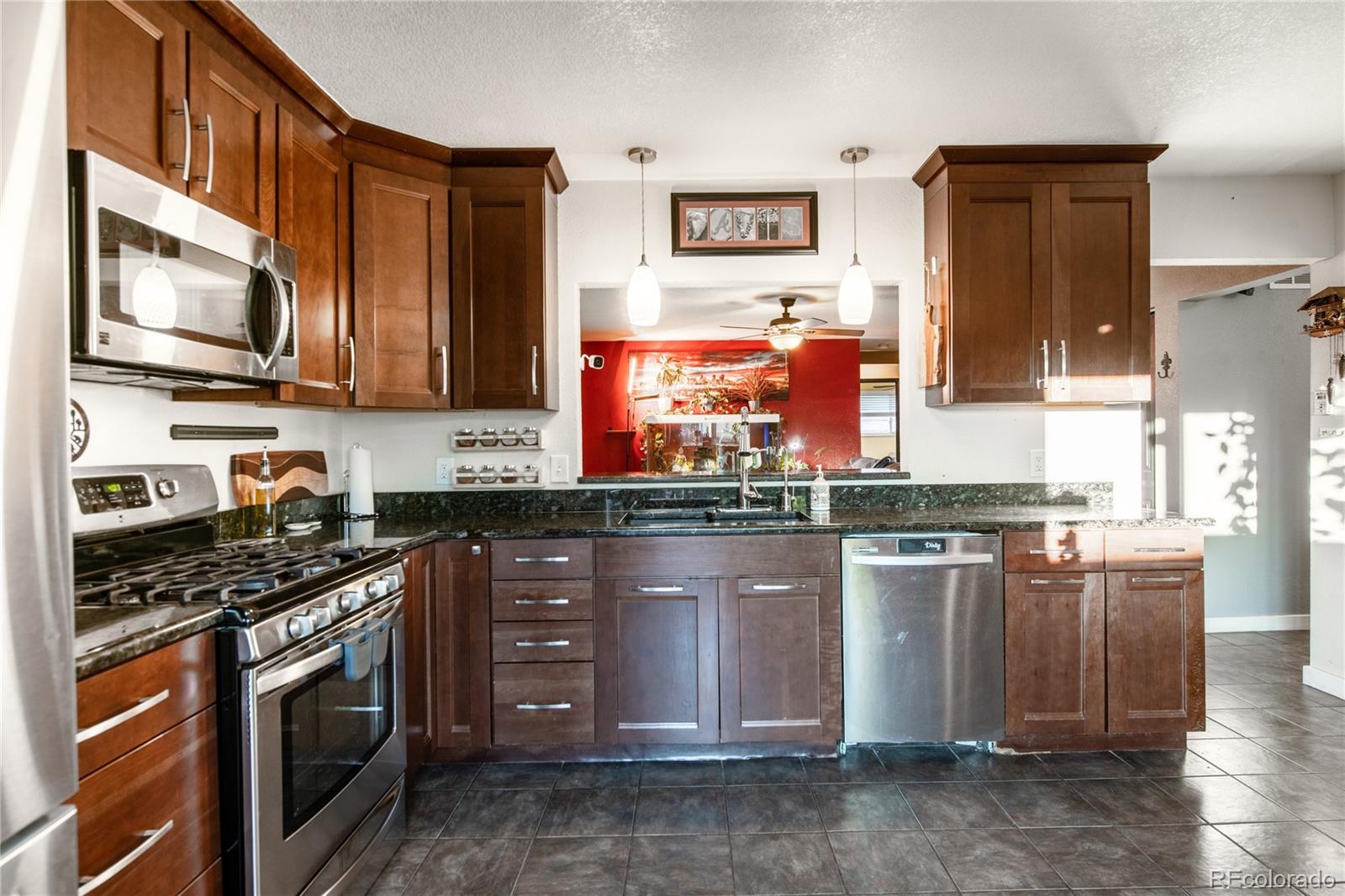 MLS Image #9 for 4911  xanadu street,denver, Colorado