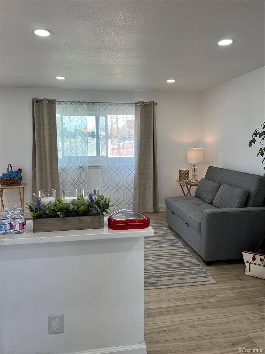 MLS Image #11 for 7956  joan drive,denver, Colorado