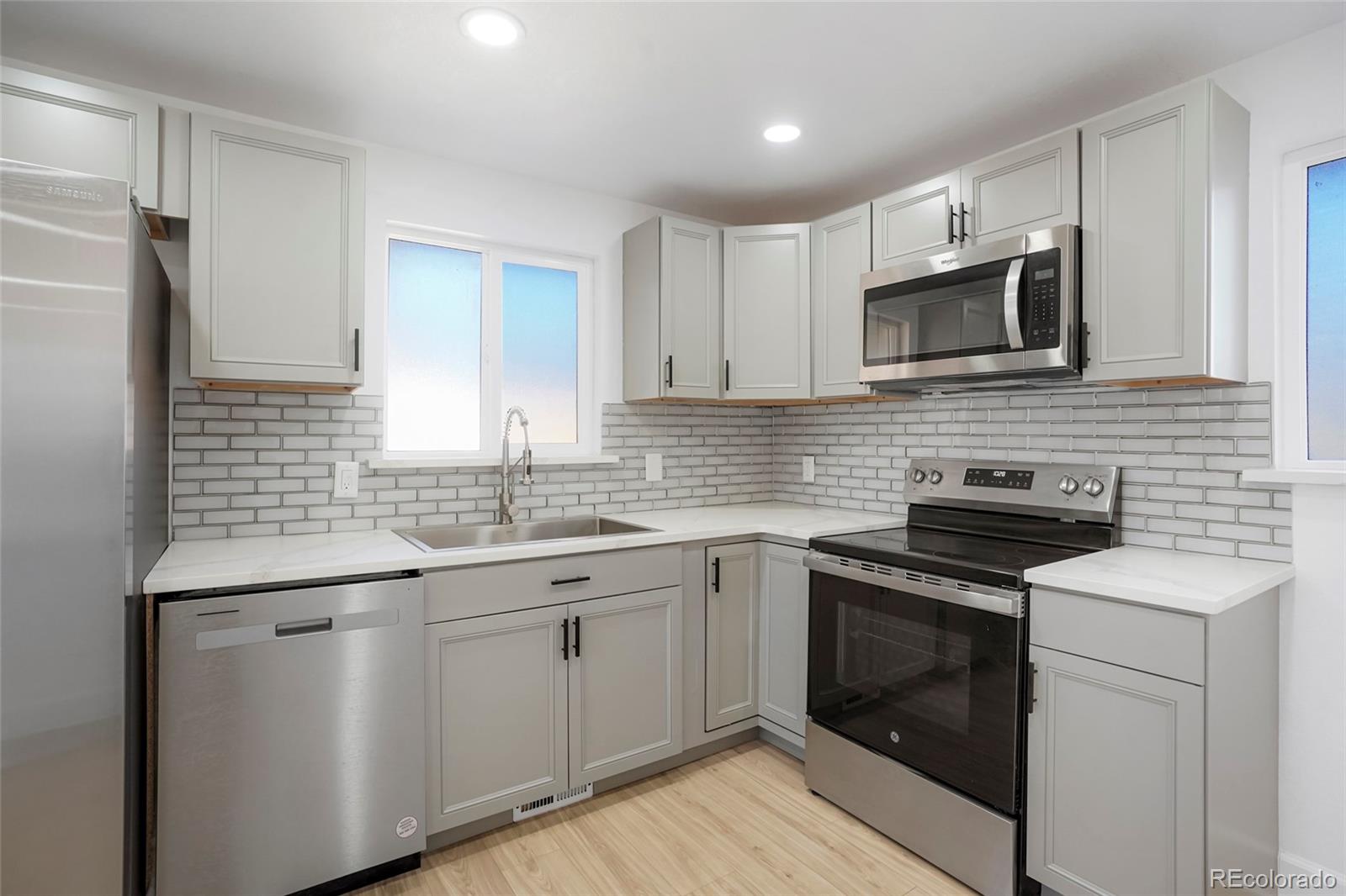 MLS Image #4 for 7956  joan drive,denver, Colorado