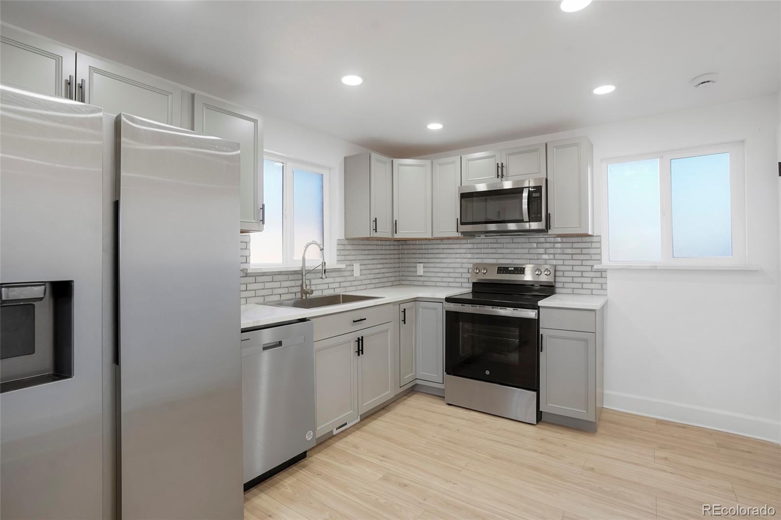 MLS Image #5 for 7956  joan drive,denver, Colorado
