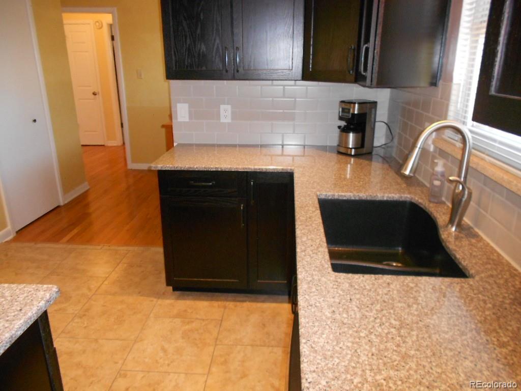 MLS Image #6 for 12484 e alaska avenue,aurora, Colorado