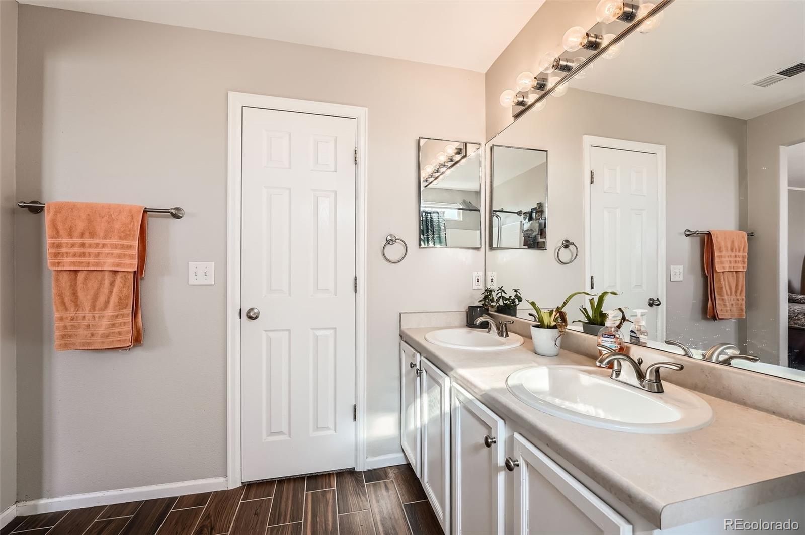 MLS Image #17 for 19608 e 58th place,aurora, Colorado