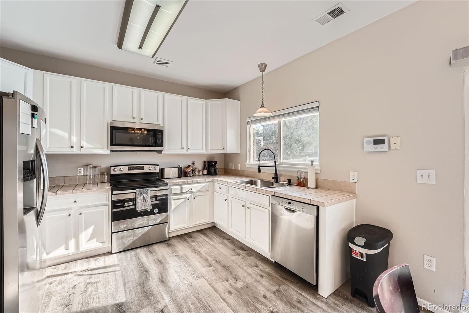 MLS Image #8 for 19608 e 58th place,aurora, Colorado