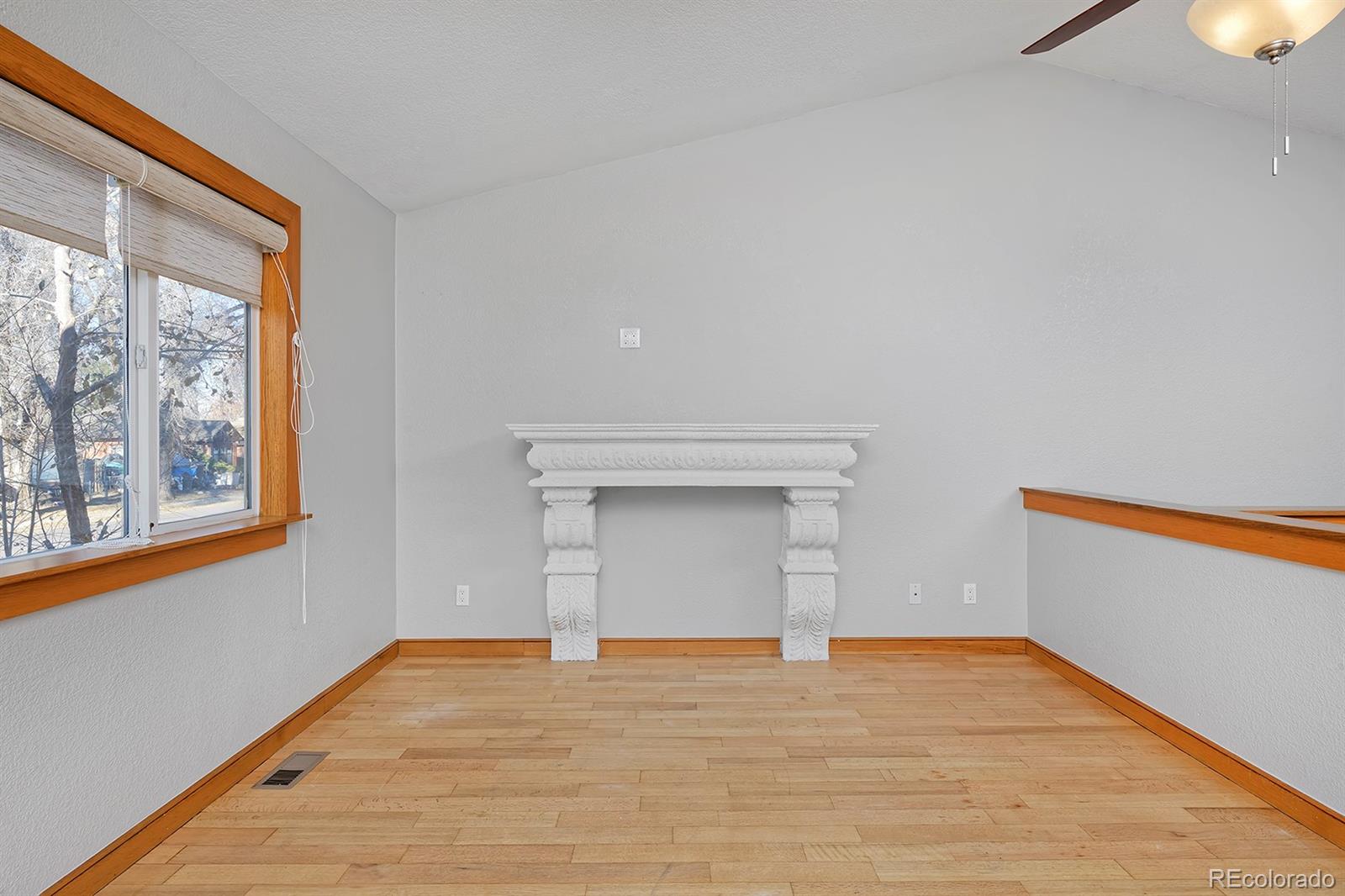 MLS Image #10 for 2300 s galapago street,denver, Colorado