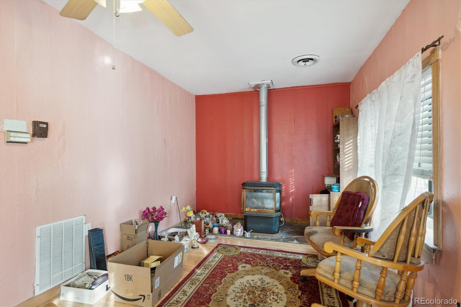 MLS Image #2 for 929 s vrain street,denver, Colorado