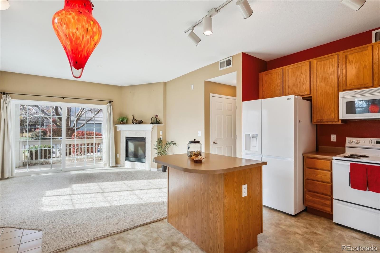 MLS Image #4 for 8105 e 11th avenue,denver, Colorado