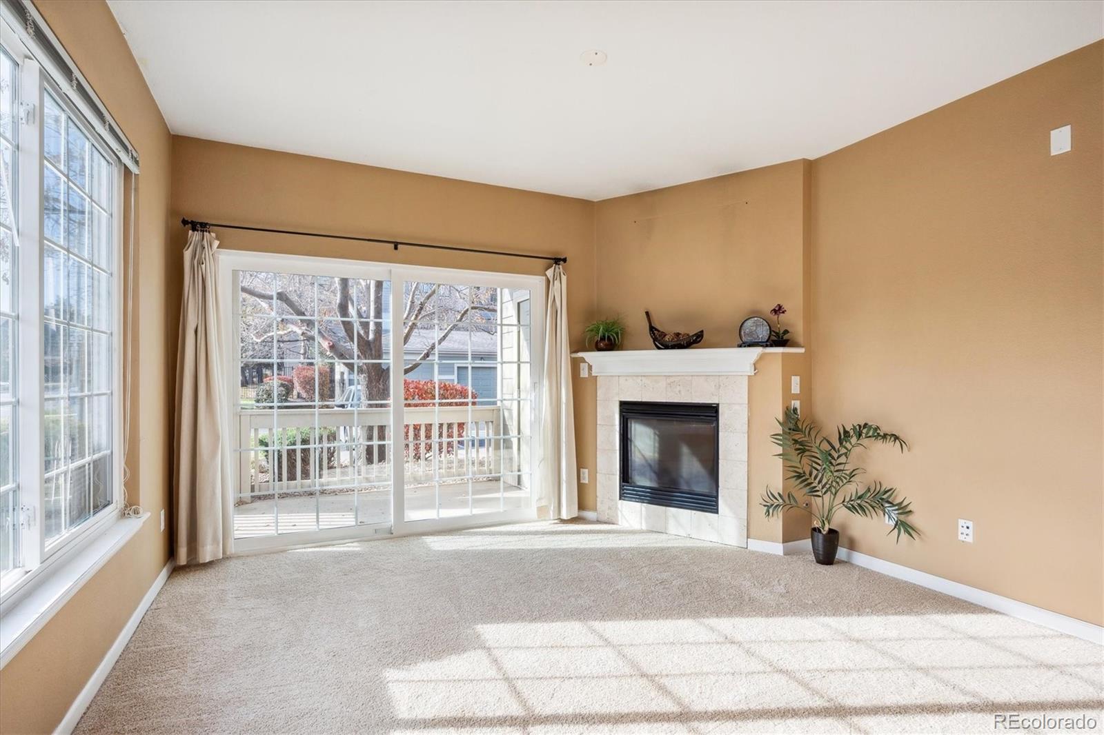 MLS Image #6 for 8105 e 11th avenue,denver, Colorado