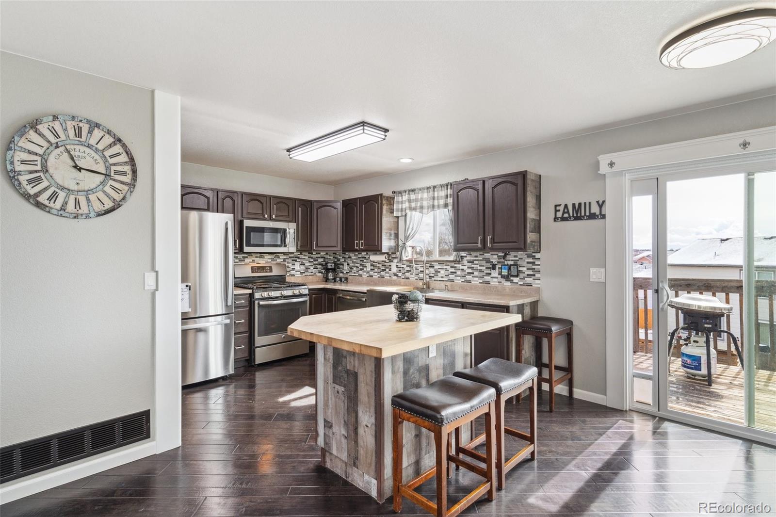 MLS Image #5 for 1235  legend oak drive,fountain, Colorado