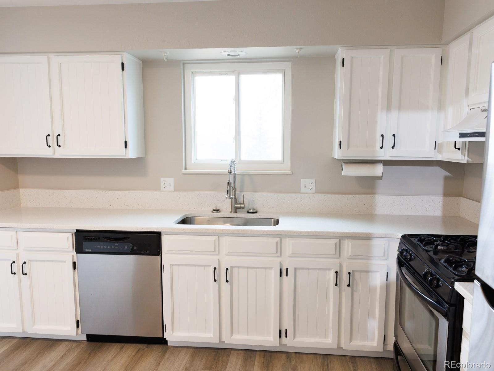 MLS Image #8 for 10330  newcombe street,broomfield, Colorado