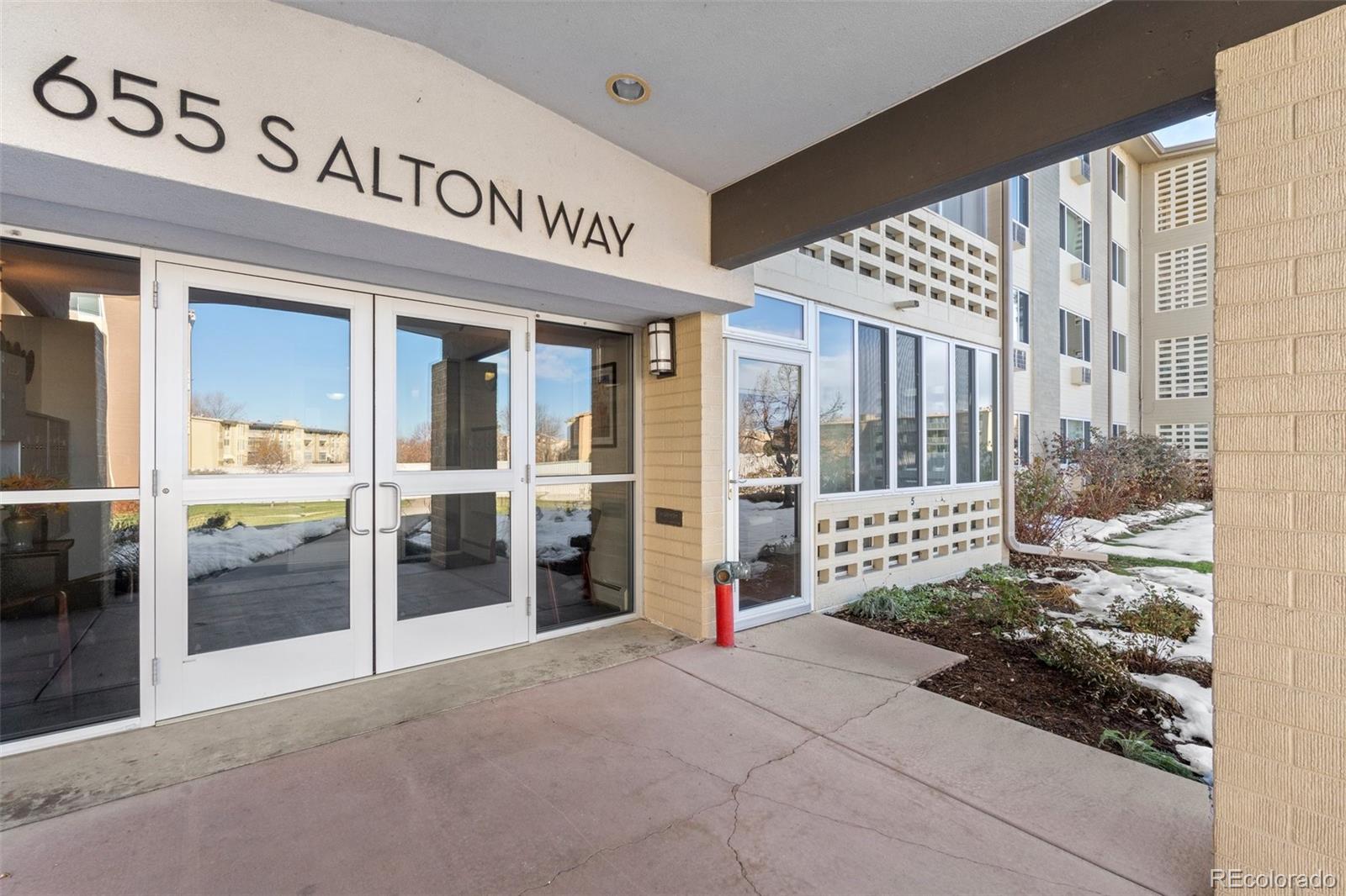 MLS Image #5 for 655 s alton way,denver, Colorado