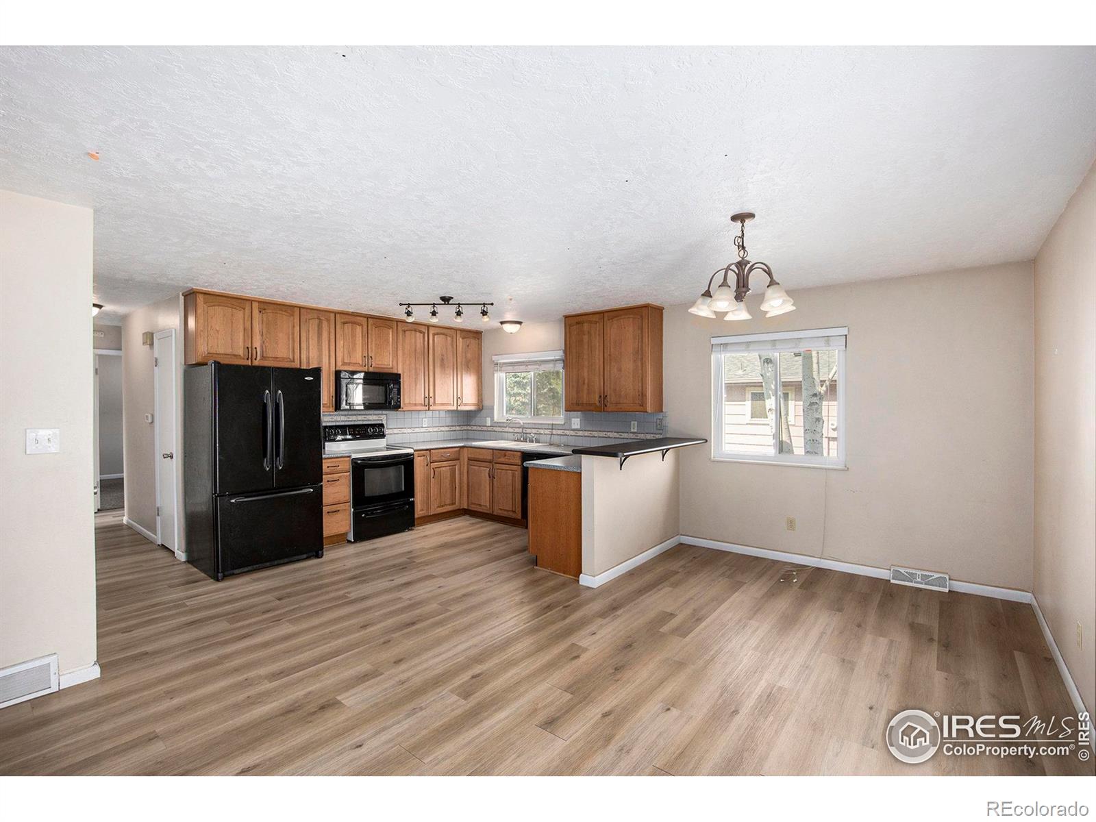 MLS Image #5 for 804  41st avenue,greeley, Colorado