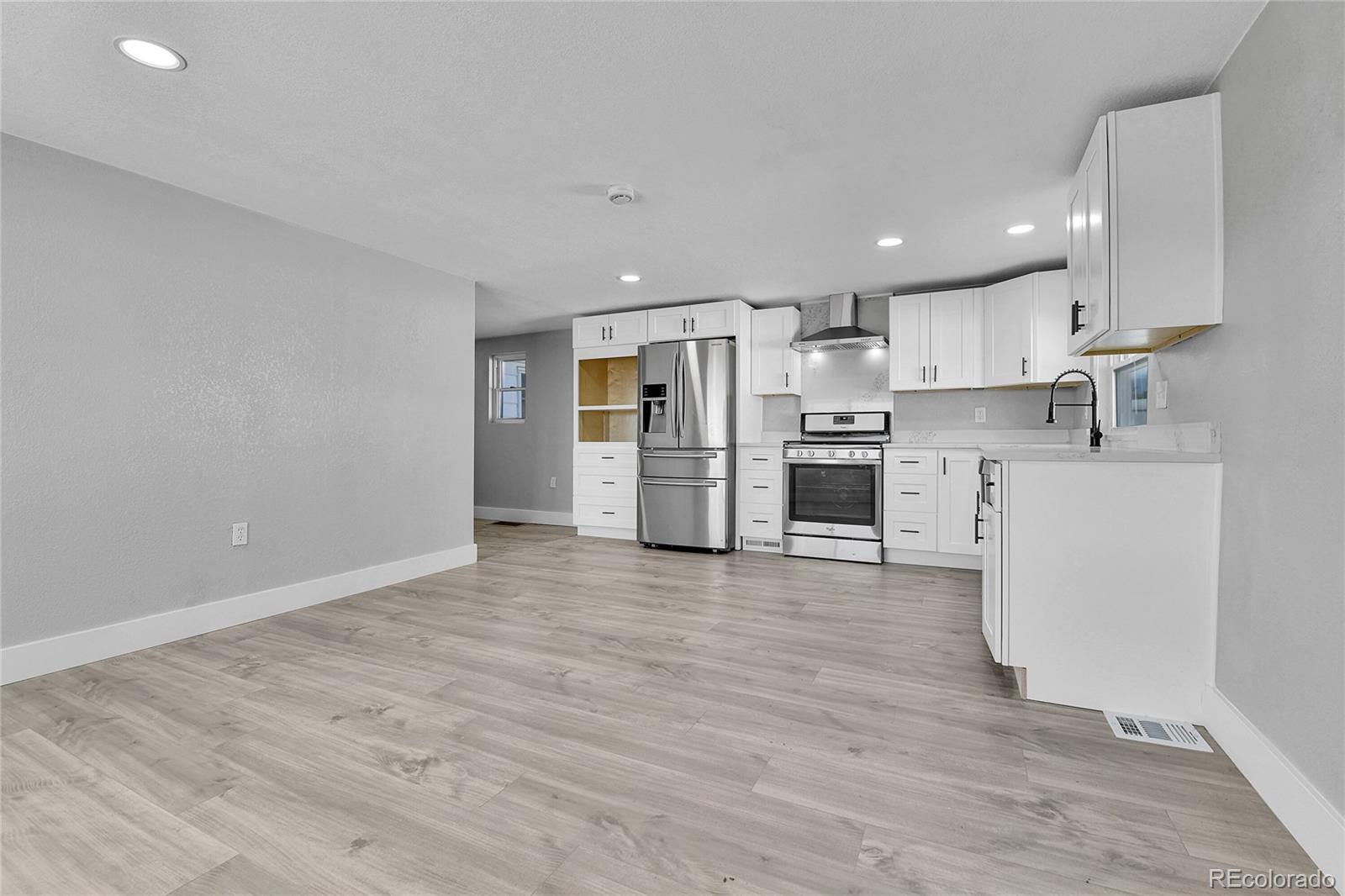 MLS Image #5 for 6621  quebec street,commerce city, Colorado