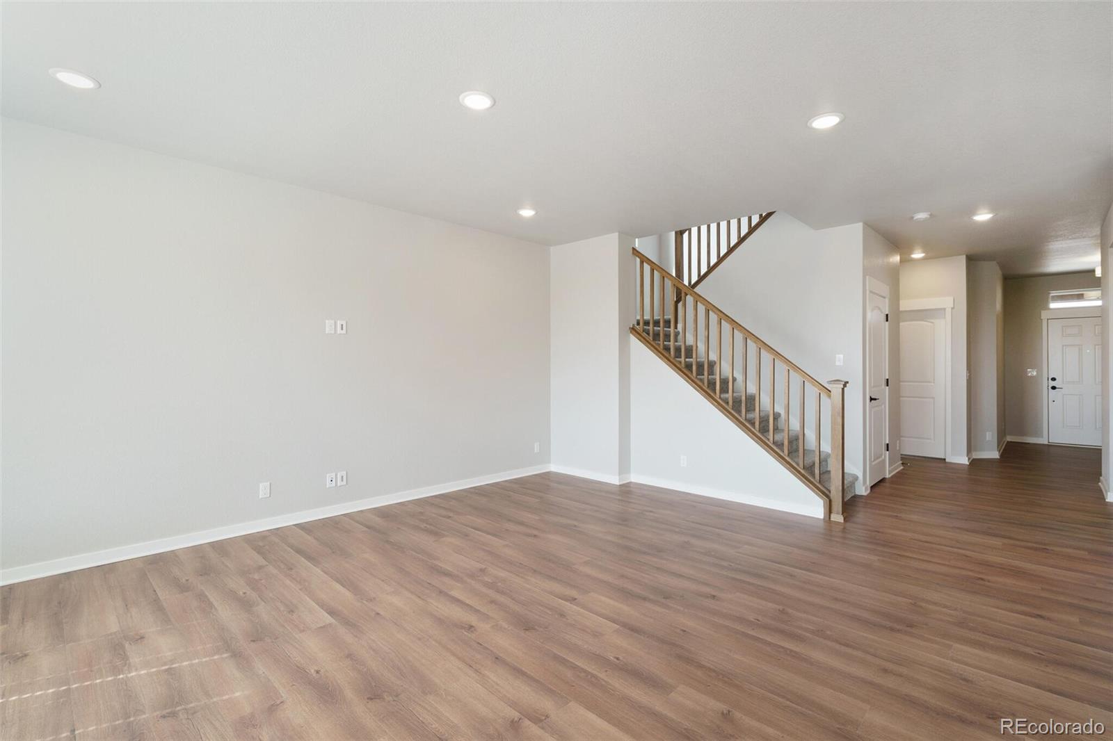 MLS Image #6 for 954  plum creek court,brighton, Colorado