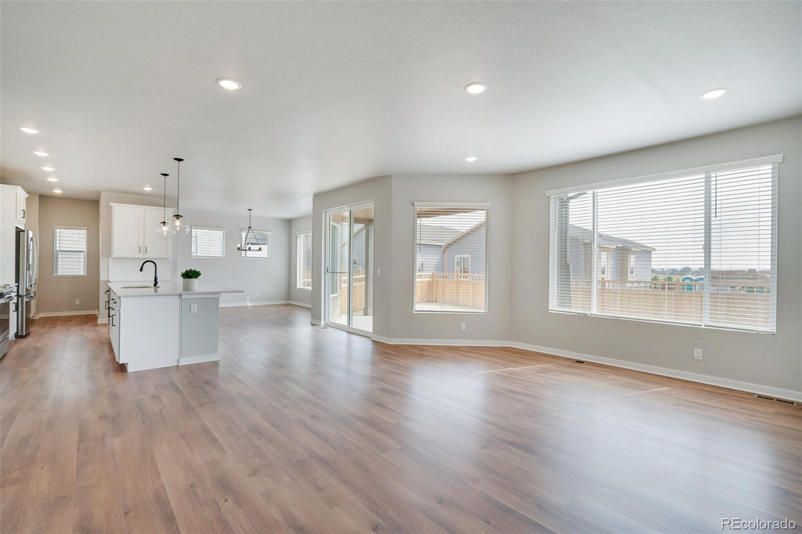MLS Image #9 for 954  plum creek court,brighton, Colorado