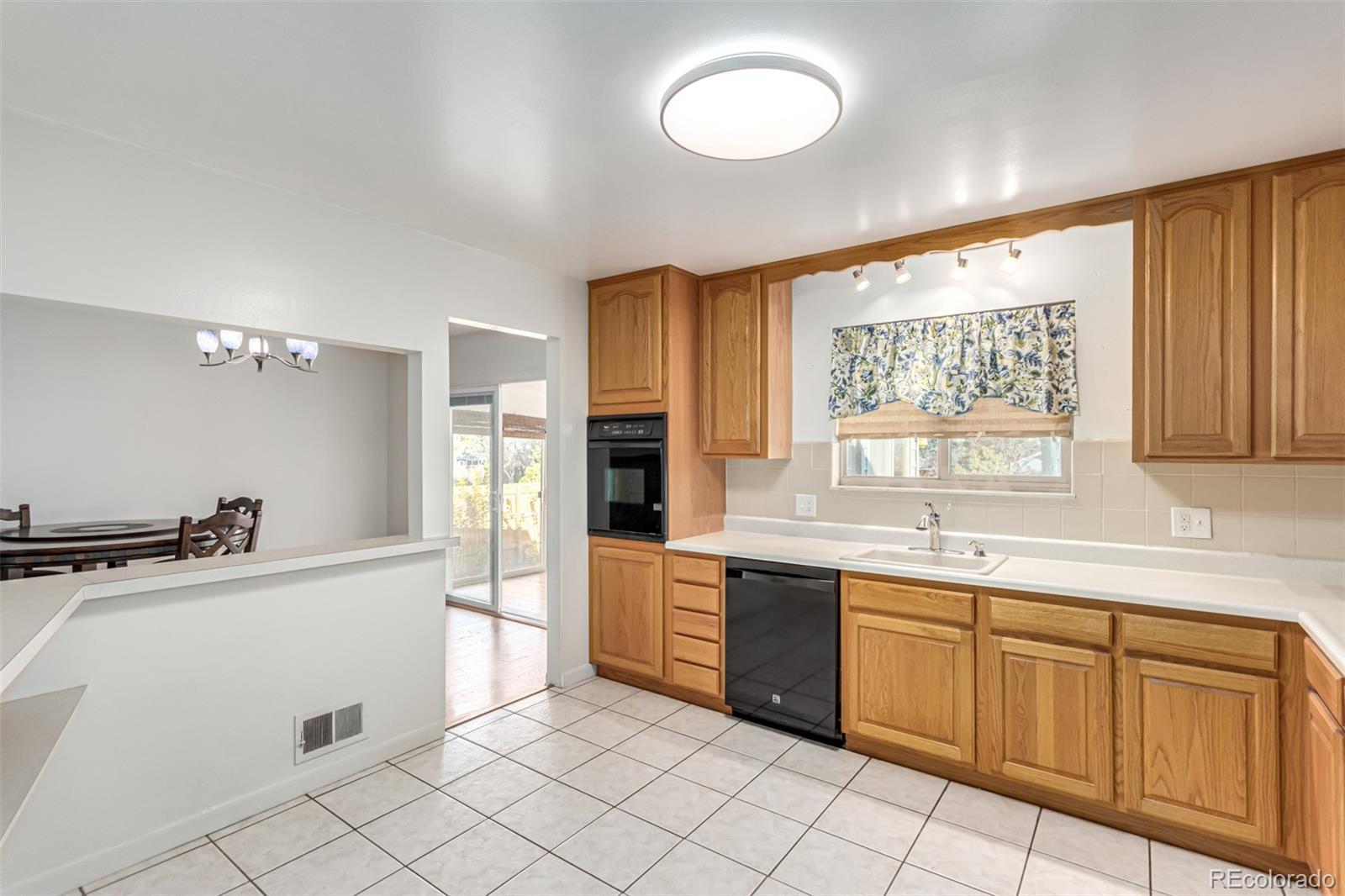 MLS Image #12 for 189  belford drive,northglenn, Colorado