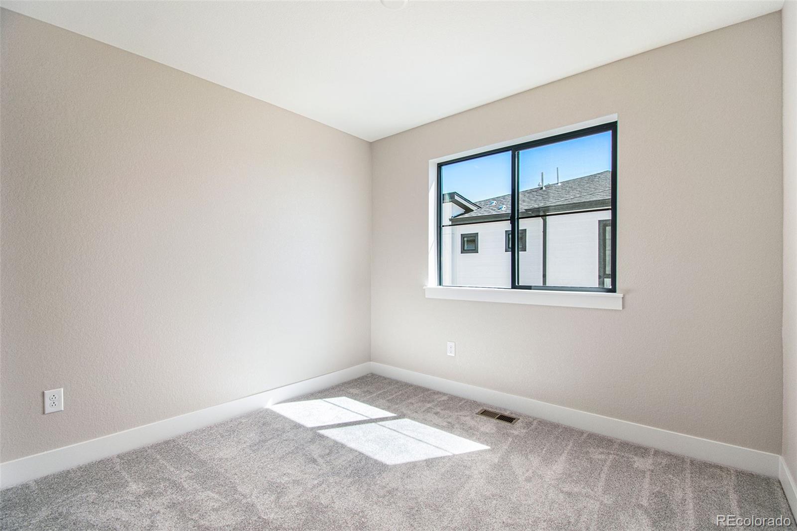 MLS Image #15 for 2044 s holly street,denver, Colorado