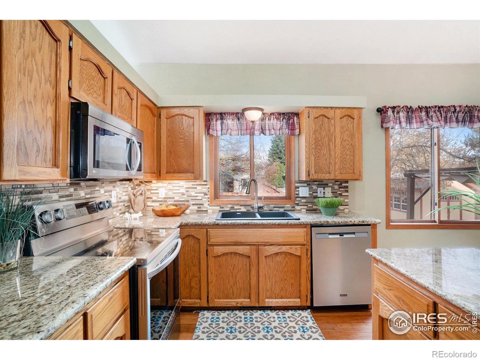 MLS Image #3 for 1100  arapahoe avenue,berthoud, Colorado