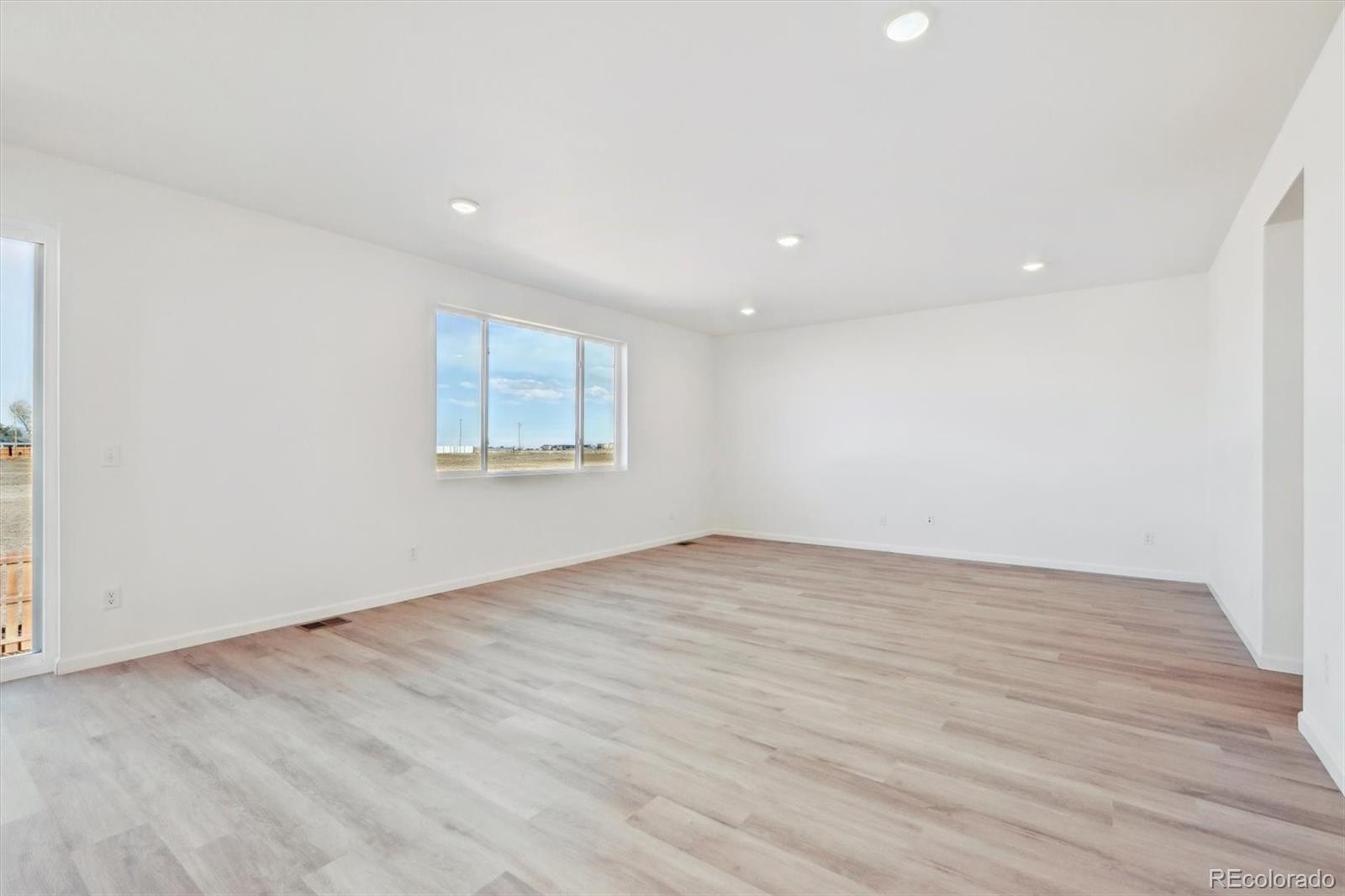 MLS Image #9 for 220  lark sparrow way,bennett, Colorado